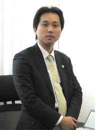 黒川貢弁護士